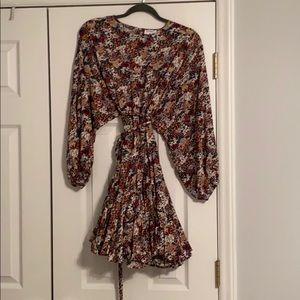 Floral tie belt flowy dress